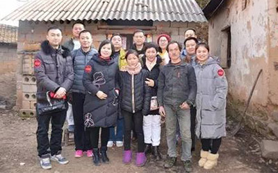 新利党支部联合都市频道重访暖李海姣