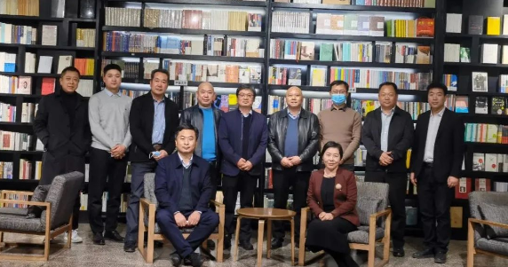 洛阳国展资产管理公司领导莅临新利集团参观考察