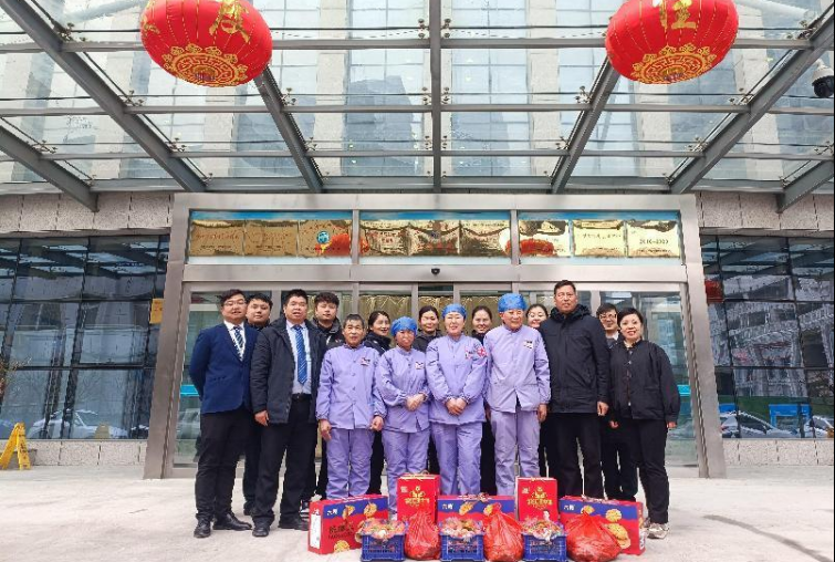 关爱一线员工，慰问情暖人心—新利集团领导春节期间到各项目一线慰问